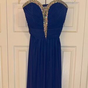 Beautiful Royal Blue Evening Gown size 10 never worn